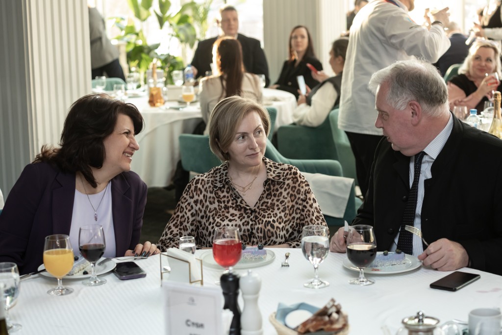 KT6A2400 А.jpg KT6A2400 А.jpg